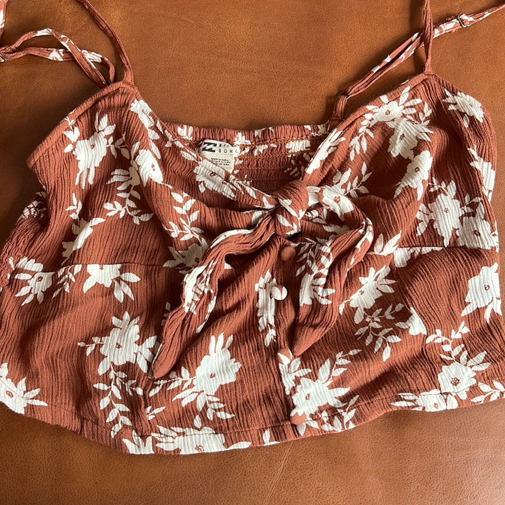 Billabong crop top from Tillys.